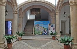 Vista del claustro renacentista del Palacio Carvajal